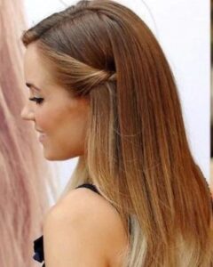 Simples penteado para cabelo liso.