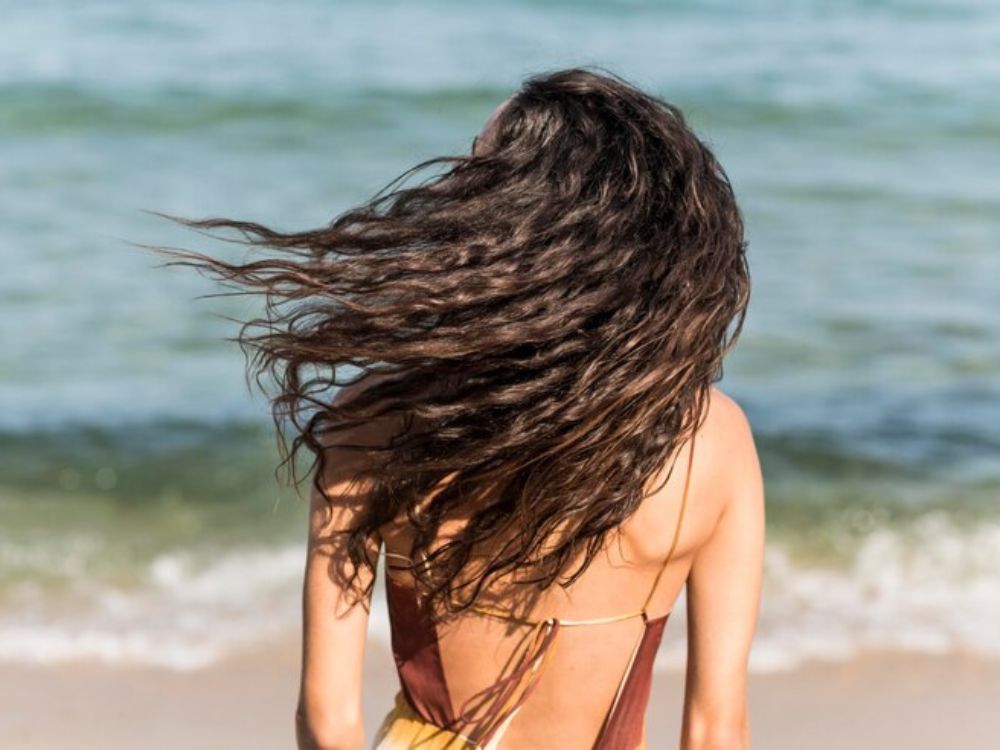 Como cuidar do cabelo na praia?