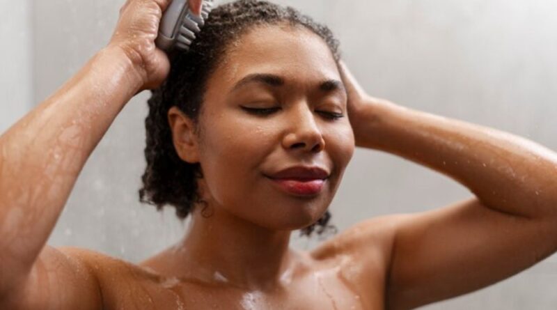 Descubra o melhor shampoo para queda de cabelo.